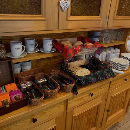 Jeleni Ruczaj 게스트하우스 카르파츠